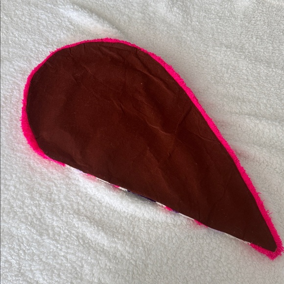 HEART SHAPED MIRROR RUG - Picture 7 of 7
